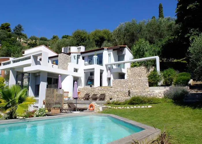 Amazing Modern Villa In Nice