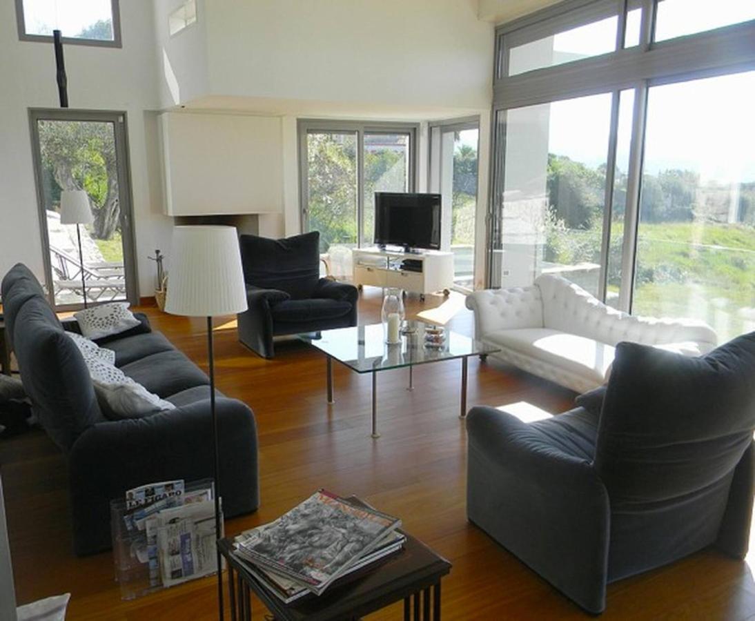Amazing Modern In Villa